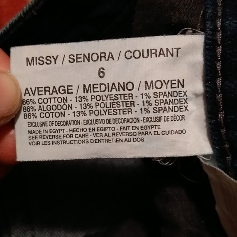 Jeans - Picture 2 of 4
